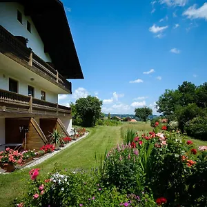 Gaestehaus Hofer Gasthof Bad Birnbach